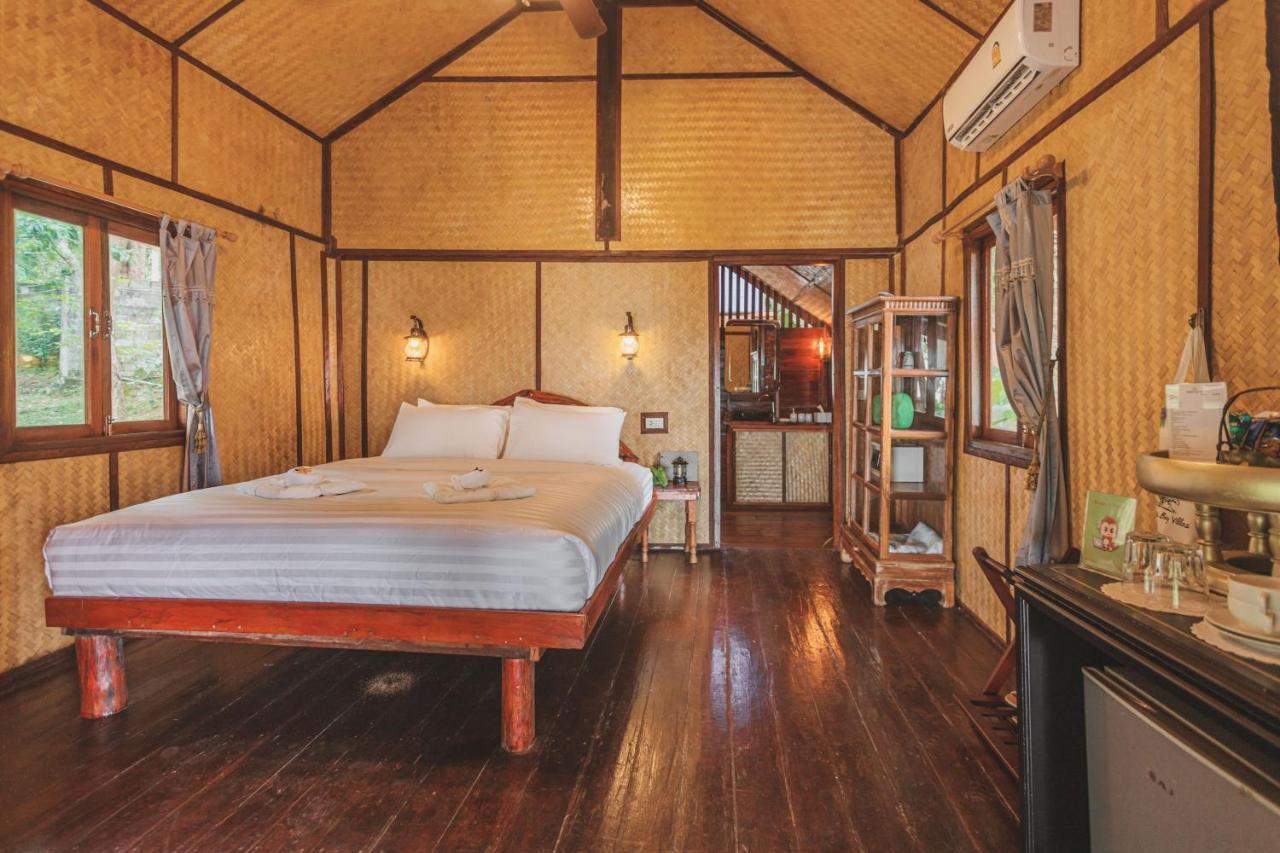 Banyan Bay Homestay Koh Jum